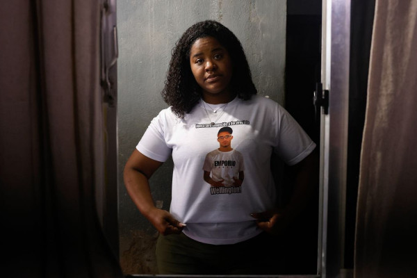 Mãe denuncia execução em operação e cobra políticas para a juventude