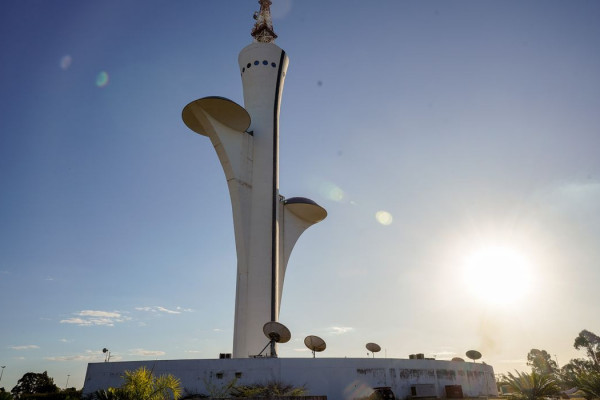 Governo fará leilão para comprar equipamentos de transmissão digital 