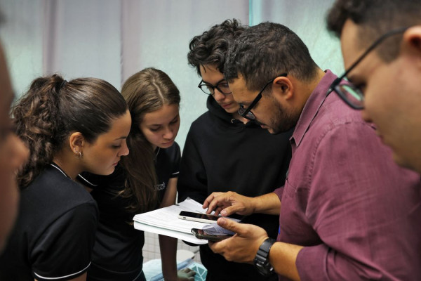 Relação com professor ajuda aluno na construção de propósito de vida