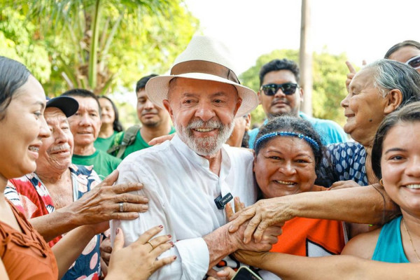 Lula diz que vai telefonar para Trump caso negociações não avancem