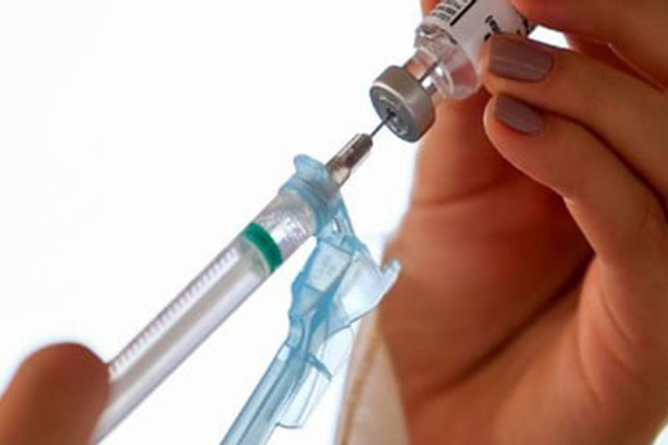 Brasil apresenta planos à coalizão global para vacinas e medicamentos