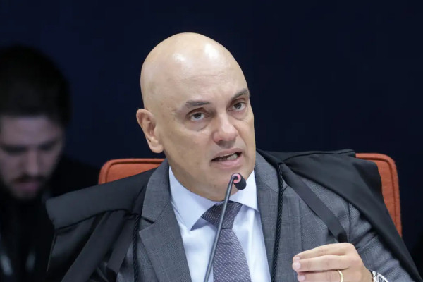 Moraes rejeita recurso de Bolsonaro contra condenação por golpe