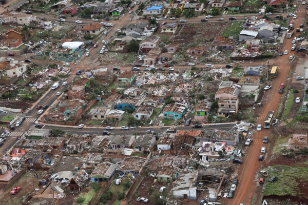 Após tornado, Enem é suspenso em Rio Bonito do Iguaçu, no Paraná