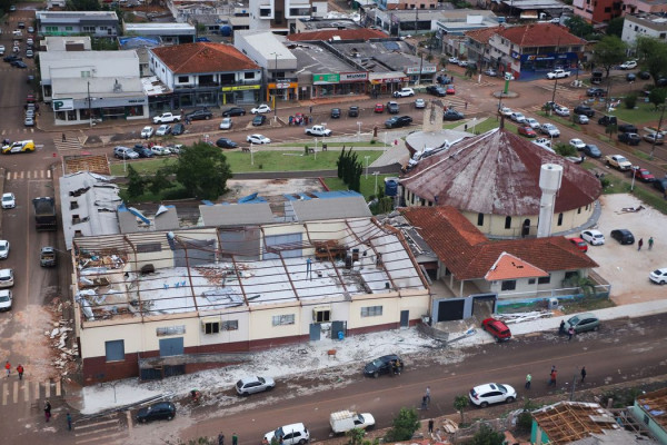 Governo trabalha para liberar FGTS de atingidos por tornado no PR