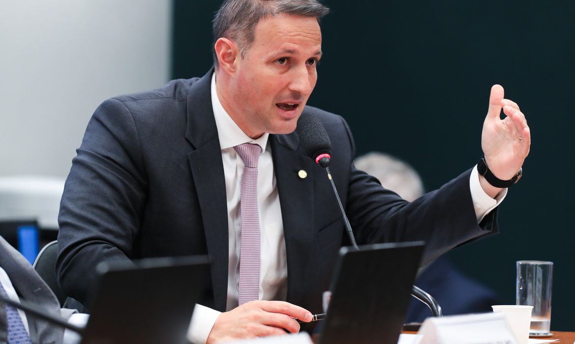 Derrite diz que competências da PF serão mantidas em PL Antifacção