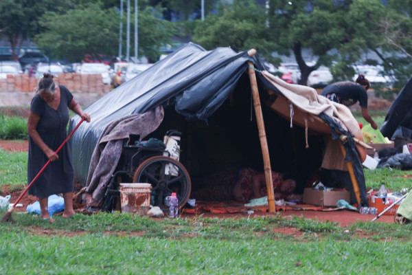 BH: câmara aprova apoio a retorno de morador de rua à terra natal