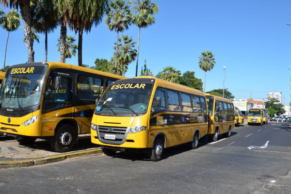 Nova legislação garante repasses para alimentação e transporte escolar
