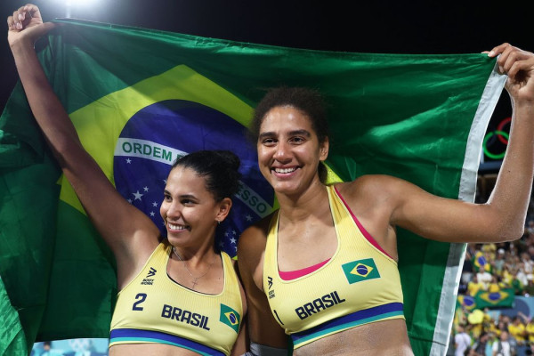 Mundial de Vôlei de Praia começa nesta quinta com 7 duplas do Brasil