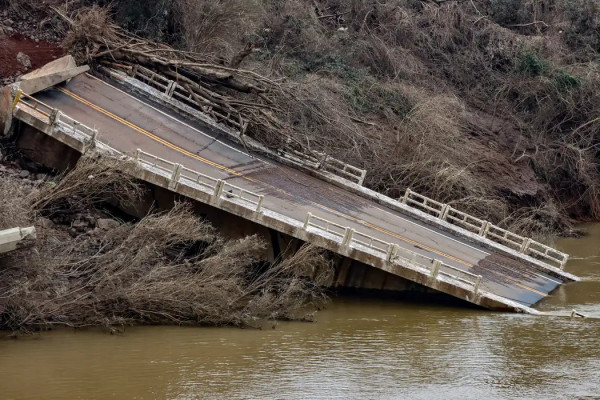 Após operação da PF, ex-prefeito de Lajeado deixa o governo estadual