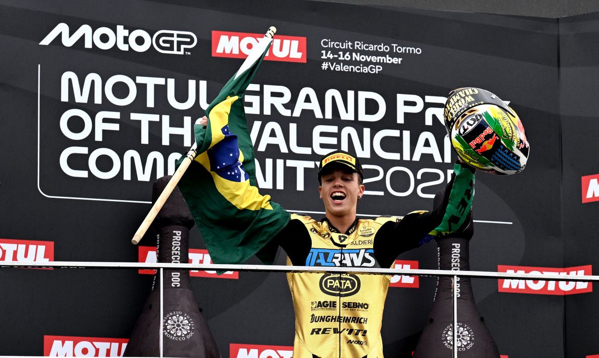 Diogo Moreira conquista Campeonato Mundial de Moto2