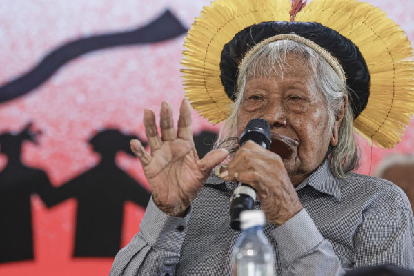 Ao encerrar Cúpula dos Povos, Cacique Raoni pede que luta continue