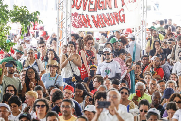 Cúpula dos Povos repudia falsas soluções e critica modelo capitalista