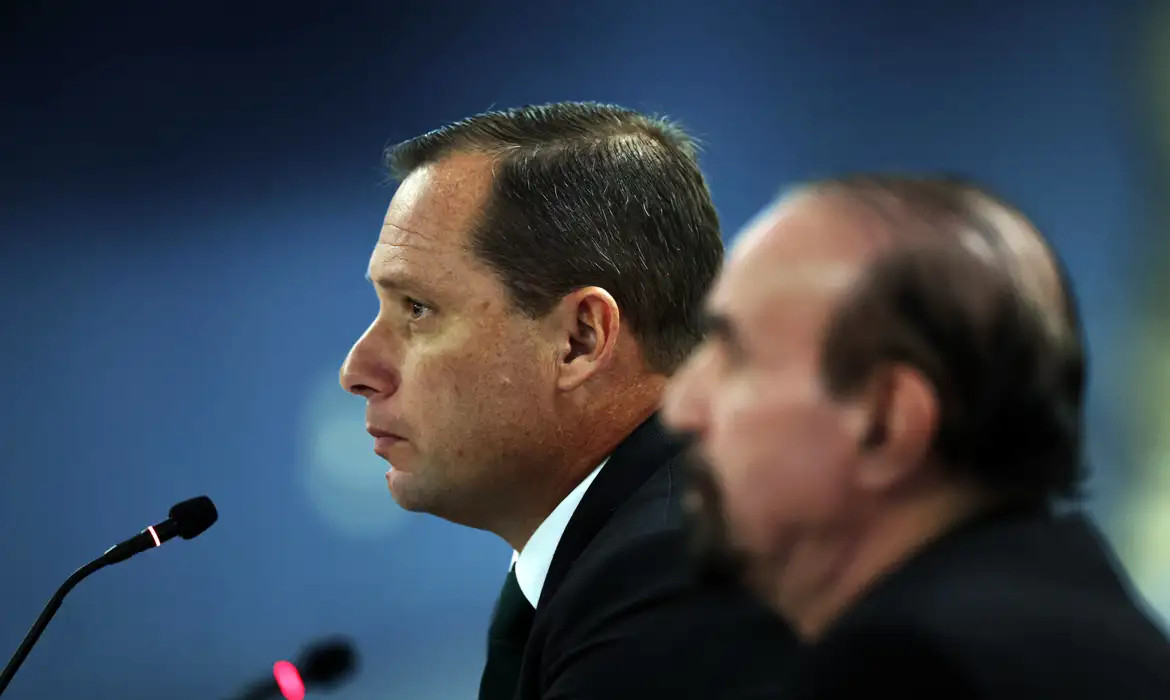 PGR é contra pedido de Cid para extinguir pena na ação do golpe