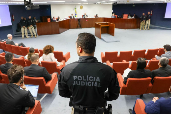 Por unanimidade, STF condena mais nove réus pela trama golpista