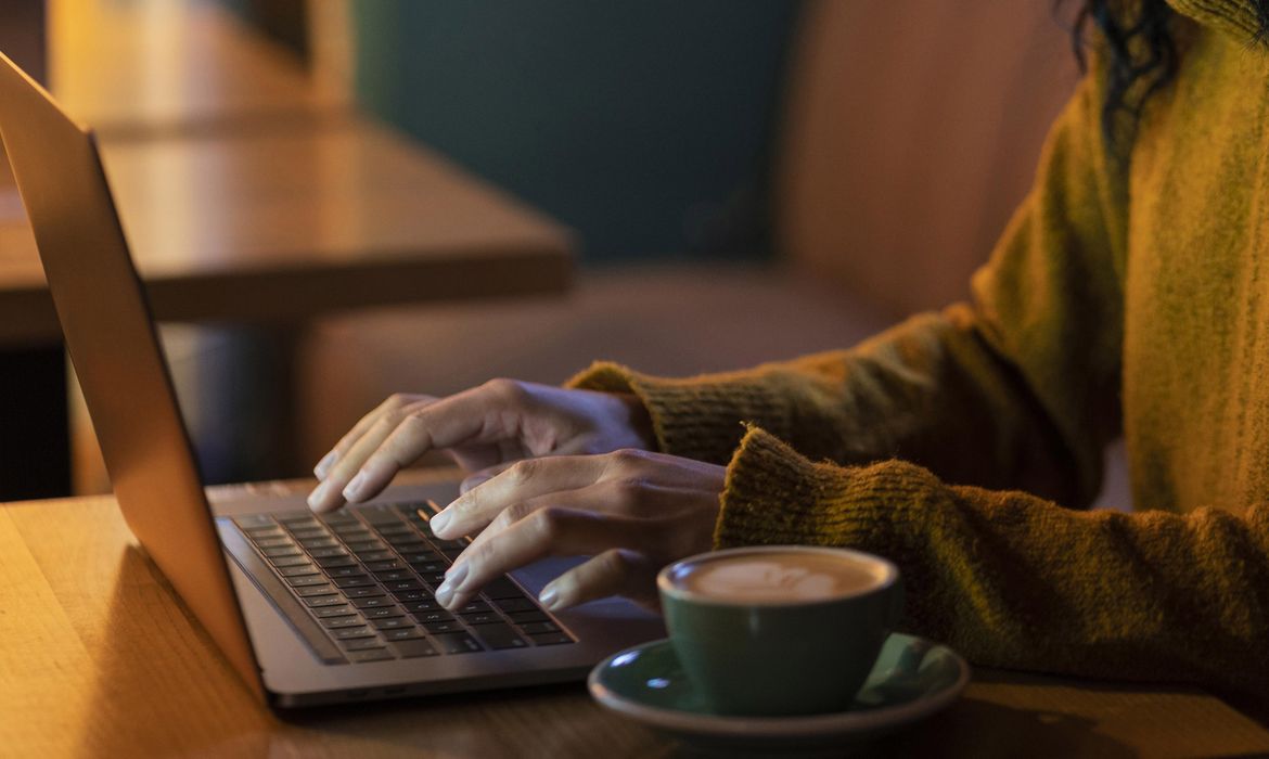 Problema em rede da Cloudflare derruba sites e portais em todo o mundo