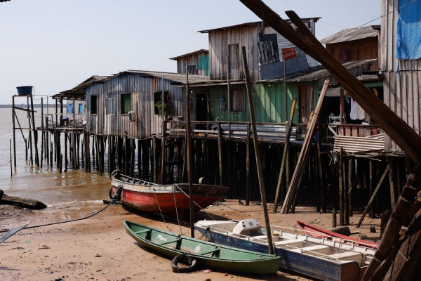 COP30: Vila da Barca, em Belém, expõe desafios da justiça climática