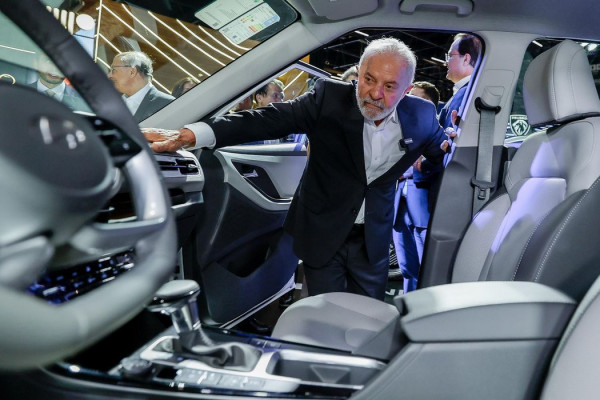 Inovação e transição energética: Lula defende liderança na indústria 