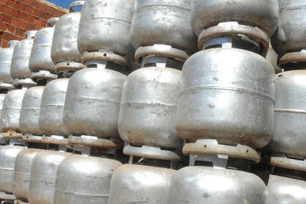 Gás gratuito chega a 1 milhão de famílias a partir de segunda-feira