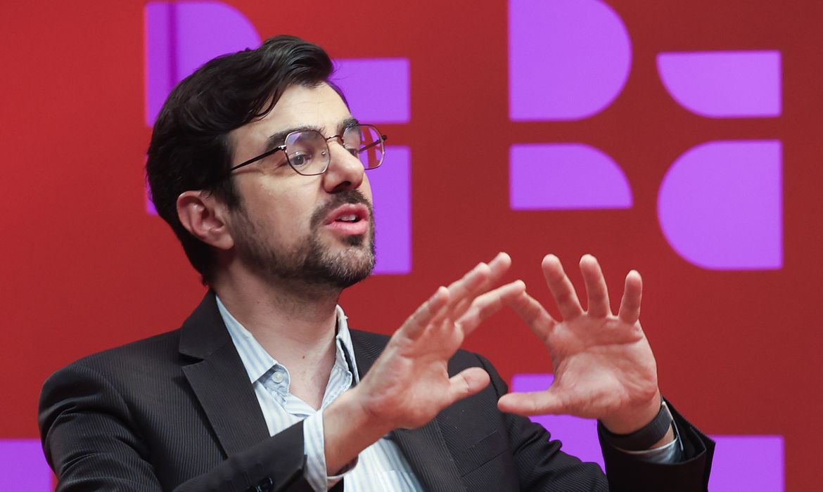 DR com Demori: secretário de Política Econômica analisa justiça fiscal