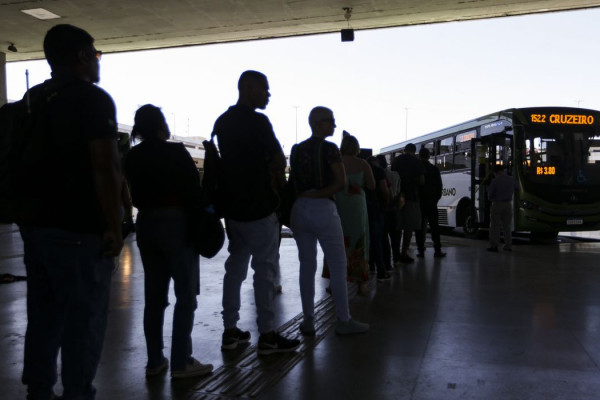 Estudo defende substituir vale-transporte por tarifa zero universal