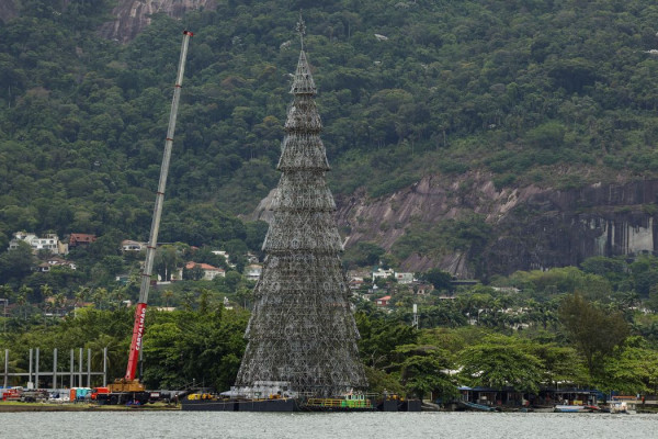  Rio se prepara para inaugurar árvore de natal da lagoa 