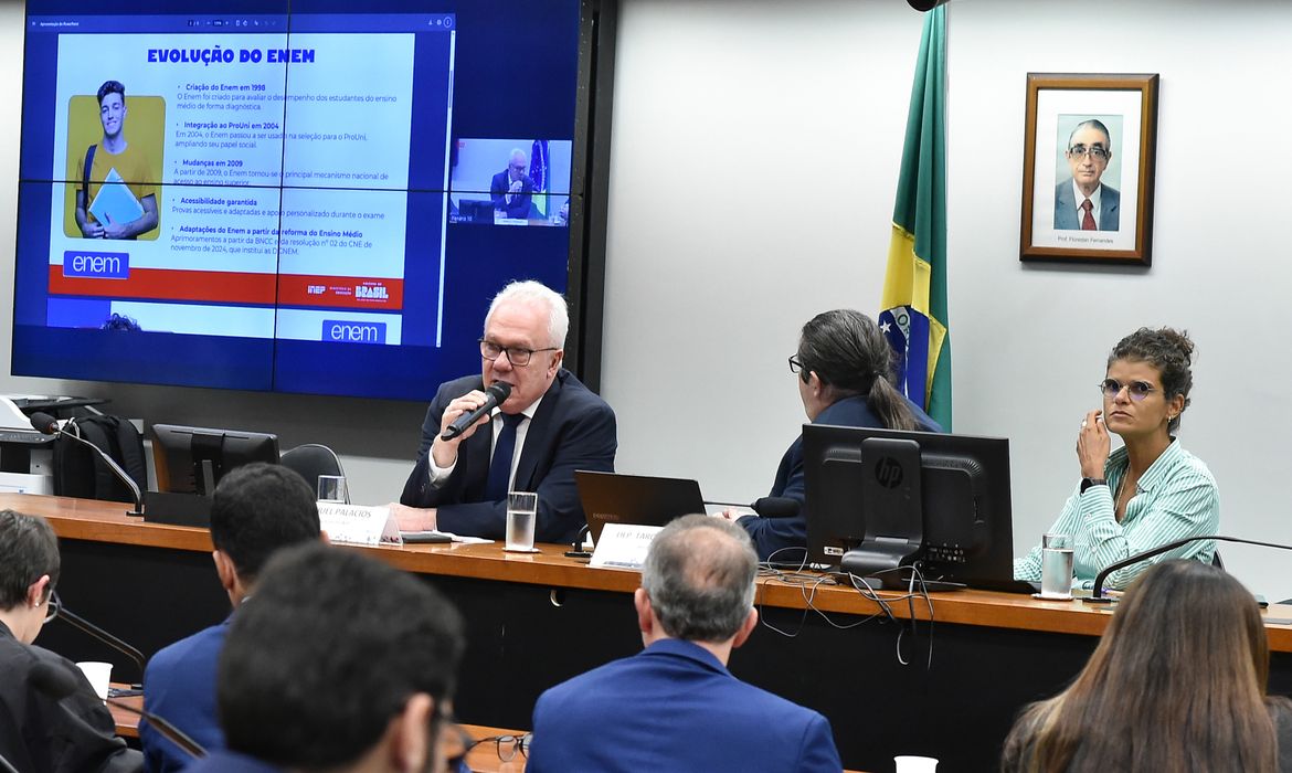 Presidente do Inep nega vazamento de questões do Enem