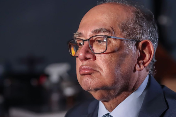 Gilmar decide que só PGR pode pedir impeachment de ministro do STF