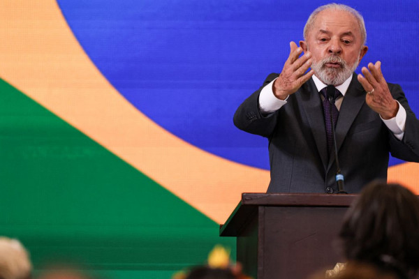 No Conselhão, Lula pede fim da escala 6x1 e ações contra o feminicídio