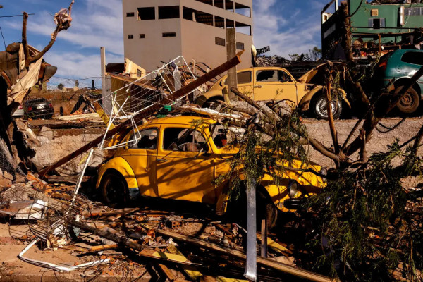 Grupo vai acompanhar ações em áreas atingidas por tornado no Paraná