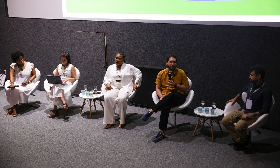 Falta de tempo é a maior barreira para consumo de cultura, diz estudo