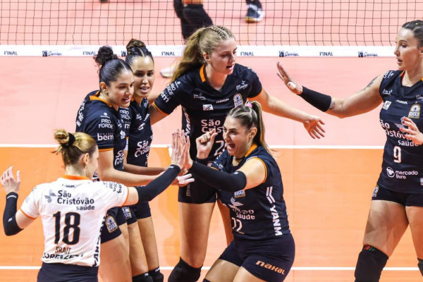 Praia Clube e Osasco estreiam terça no Mundial de Clubes de Vôlei