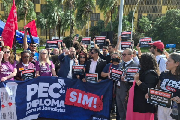 Entidades condenam, em audiência no Senado, cerceamento a jornalistas 