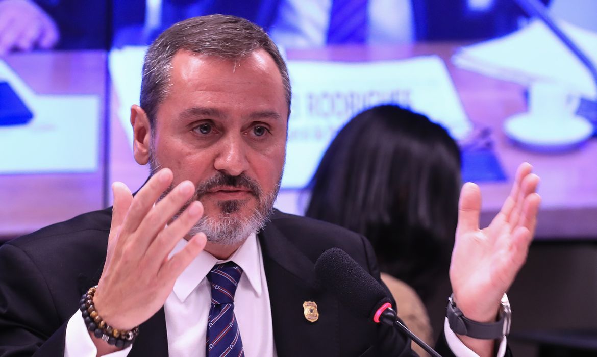 Diretor diz que PF não mede estatura política ao investigar emendas 