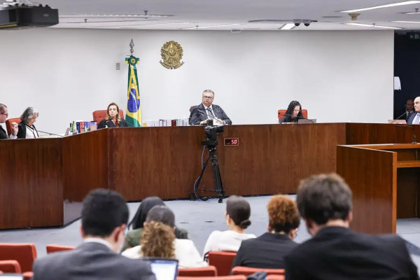 Trama golpista: por unanimidade, STF condena cinco réus e absolve um