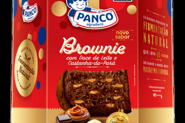 A Panco amplia sua linha natalina com o lançamento do Panettone Brownie com Doce de Leite e Castanha-do-Pará (550 g), o primeiro da marca com massa de chocolate, recheio cremoso e toque crocante. A novidade integra o portfólio de panettones de fermentação natural, que também passa a contar com novos tamanhos para diferentes ocasiões e embalagens com identidade visual renovada, reforçando a proposta de unir tradição, qualidade e novas experiências de sabor para o Natal. - Divulgação
