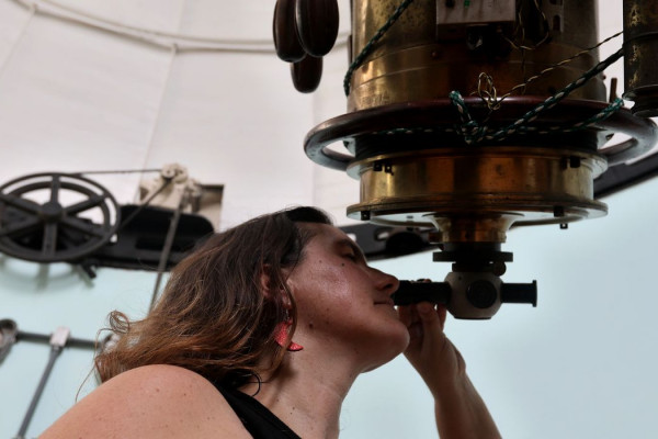 Produção científica brasileira volta a crescer em 2024