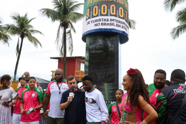 Brasil tem recorde de 9 milhões de turistas internacionais em 2025