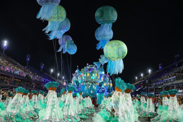 Desfile das escolas de samba se torna Patrimônio Cultural do RJ