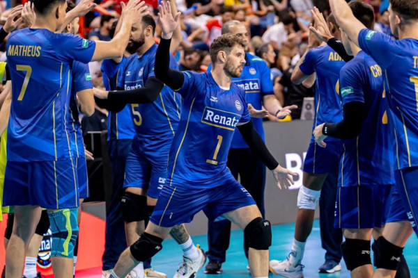 Campinas encara italiano Perugia na semi do Mundial de Clubes de Vôlei