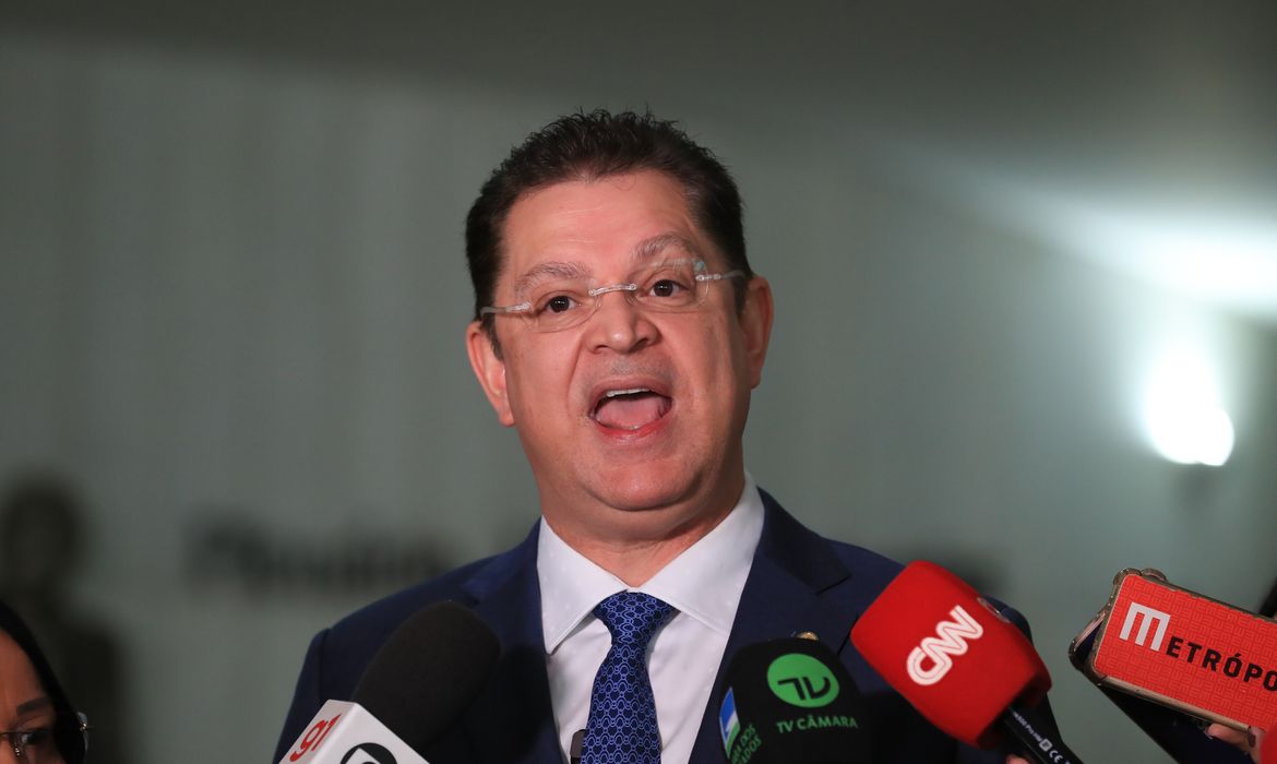 Líder do PL na Câmara dos Deputados nega desvios de verbas 