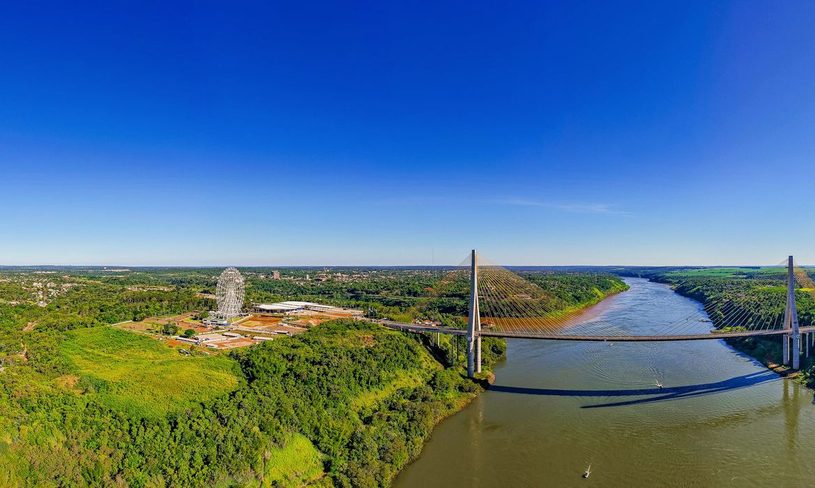Inaugurada segunda ponte de ligação entre Brasil e Paraguai 