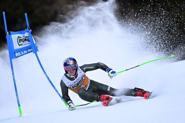 Lucas Pinheiro é prata em etapa da Copa do Mundo de Esqui Alpino