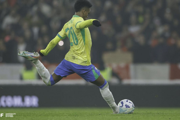 Brasil encerra 2025 na 5ª posição do ranking de seleções da Fifa