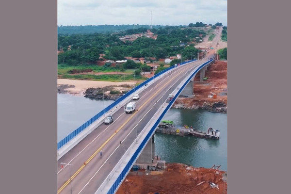 Ponte entre Tocantins e Maranhão que desabou há um ano é reinaugurada