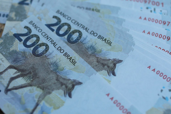 Mercado reduz previsão da inflação para 4,33% este ano