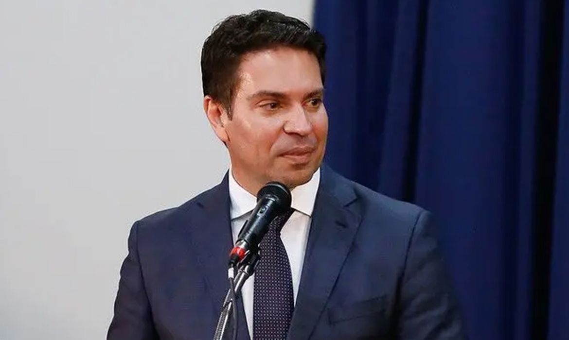 Trama golpista: Moraes determina retomada de processo contra Ramagem 