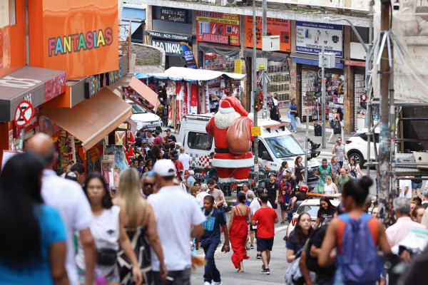 Novo salário mínimo será de R$ 1.621 em 2026