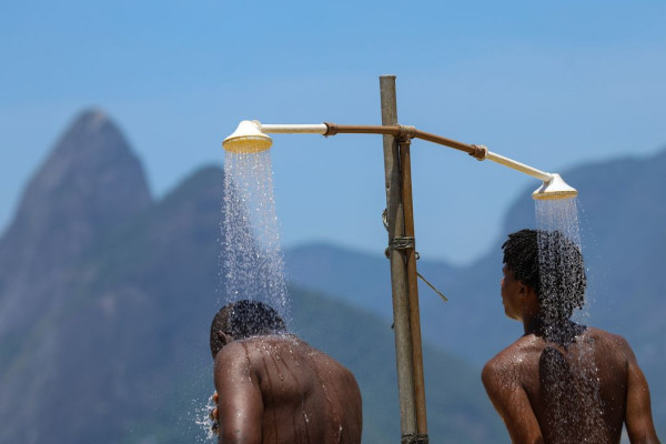 Bloqueio atmosférico causa alerta de calor em oito estados