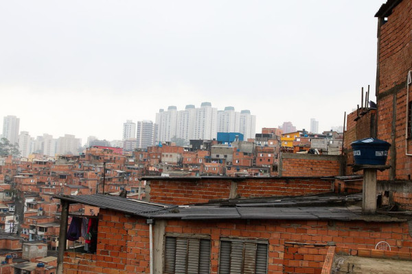 Paraisópolis registra 15°C a mais do que Morumbi durante o verão em SP