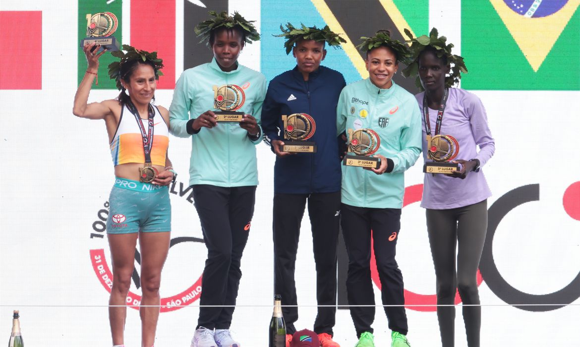 Ainda quero ser campeã da São Silvestre, diz Núbia de Oliveira